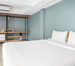 Двухместный номер Deluxe с видом на озеро двуспальная кровать в Nora Lakeview Hotel