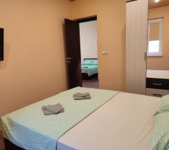 Шестиместный полулюкс с 2 комнатами в Гостиница