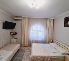 4-местный номер эконом в Золотой Лев