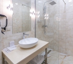 СТАНДАРТ ПЛЮС С ВИДОМ НА МОРЕ ВЫСОКИЙ ЭТАЖ в Grand Yan Hotel