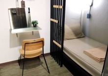 Четырёхместный семейный номер Standard в Feel Good Bangkok Hostel