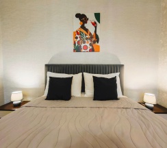 4-местные 1-комнатные апартаменты люкс с 1 двуспальной кроватью в Sutki Life (Сутки Лайф) на Космонавтов