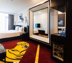 Двухместный люкс Executive с видом на море двуспальная кровать в Mogan hotel