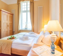 Двухместный номер Economy с видом на окрестности двуспальная кровать в Strandhotel Möwe