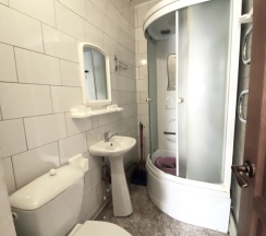 Двухместный номер Standard с балконом и с красивым видом из окна 2 отдельные кровати в Приазовочка