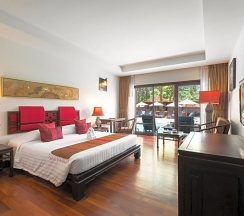 Двухместный номер Thai Style Deluxe двуспальная кровать в Khaolak Bhandari Resort & Spa
