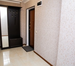 М.Горького 85Б. 1-комн.кв., 10-этаж, 127 в АнтиОтель