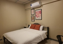 Семейный номер Standard в Achcha hotel - itsaraphap MRT station - Wat Arun