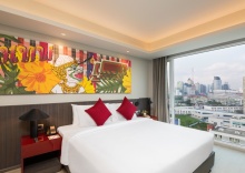 Одноместный номер Premier с видом на сад двуспальная кровать в Maitria Hotel Rama 9 Bangkok