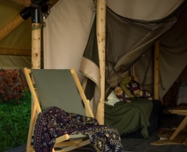 Шатер в Дом Ларди