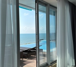 Трехкомнатные Апартаменты с бассейном и видом на море в Grand hotel Anapa