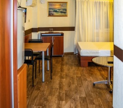 Номер первой категории без вида в Лермонтова 8