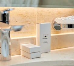 Номер Deluxe + с балконом и двуспальной кроватью в Movenpick Resort&SPA Anapa Miracleon