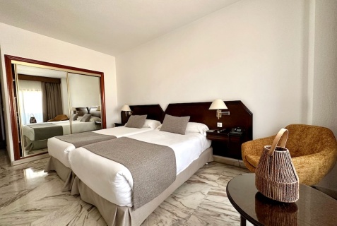 Валенсия: Отель Hotel Turia Valencia