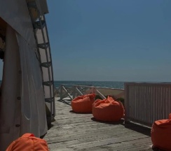 Шестиместный коттедж с красивым видом из окна в Beta