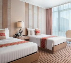 Номер Luxury Main Tower в The Berkeley Hotel Pratunam