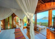 Двухместная Villa Plus Sea View Pool двуспальная кровать в Santhiya Koh Phangan Resort & Spa