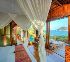Двухместная Villa Plus Sea View Pool двуспальная кровать в Santhiya Koh Phangan Resort & Spa