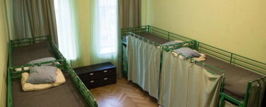 Номер 6: место в 10-местном номере в Club 1957