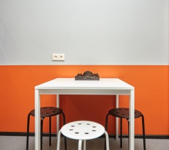 место в 8-местном мужском номере с двухъярусной кроватью в Кампус