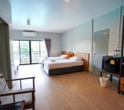 Номер семейный Standard с балконом в Basaya Beach Hotel & Resort