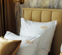 Джуниор с террасой в Grig`s Hotel