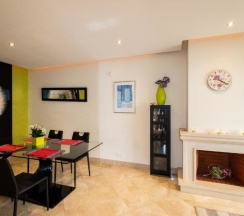 Апартаменты в 54 New Town Pool Garage near Beach