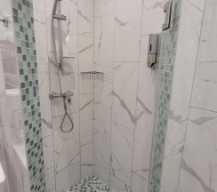 Двухместный номер Classic с балконом двуспальная кровать в Aqua
