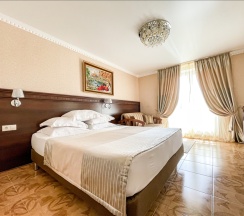 Корпус 1 *Полулюкс* 5-ти местный в Анжелина