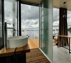 Зеркальный дом в F911