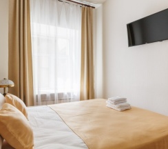 Уютный номер с двуспальной кроватью в Имидж