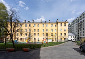 Апартаменты 1912 на Офицерском переулке в Санкт-Петербурге