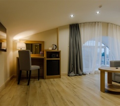 Junior Suite с видом на город в Афалина
