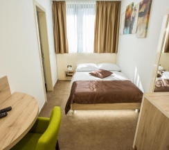 Одноместный номер Standard двуспальная кровать в Hotel National