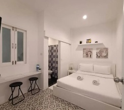 Двухместный номер Standard (двуспальная кровать) в Chino Town at Yaowarat Phuket