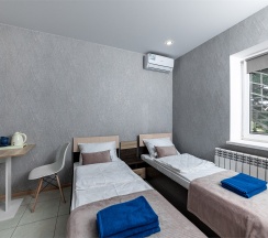 Двухместный Стандартный номер с двумя раздельными кроватями в гостевом доме SV на 2 этаже в Милка