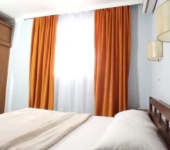 3- местный номер Супериор с балконом в Петрович