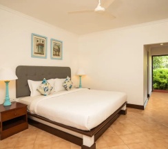 Люкс Deluxe в Coconut Grove Beach Resort