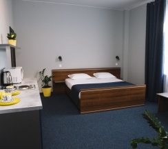 Двухместная студия двуспальная кровать в Автостоп