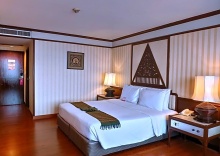 Двухместный номер Deluxe с красивым видом из окна двуспальная кровать в Chiang Mai Orchid Hotel