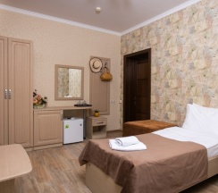 Стандарт 3-местный с двумя раздельными кроватями и балконом в Джульетта