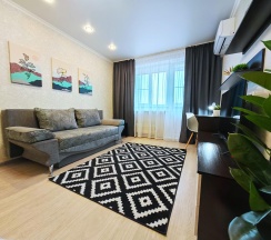 4-местные 1-комнатные апартаменты люкс с 1 двуспальной кроватью в Sutki Life (Сутки Лайф) на Космонавтов