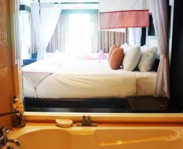 Полулюкс с балконом в Benyada Lodge
