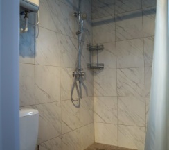 Домик Комфорт плюс 4х местный 2х комнатный с кухней в Гремучий