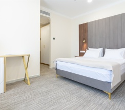 СТАНДАРТ ВЫСОКИЙ ЭТАЖ в Grand Yan Hotel