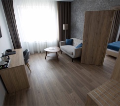 Делюкс в Планета iQ