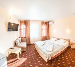 Двухместный номер Standard с балконом двуспальная кровать в Олимп