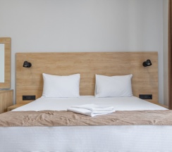 Люкс 101 102 203 204 303 304 в Grey`s hotel