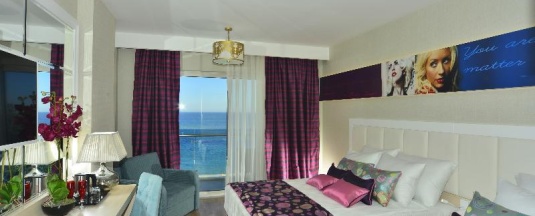 Двухместный номер Deluxe с видом на море двуспальная кровать в Azura Deluxe Resort & Spa