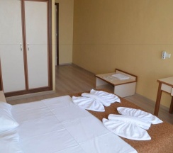 Двухместный номер Standard с балконом двуспальная кровать в Ayvalik Palas Hotel